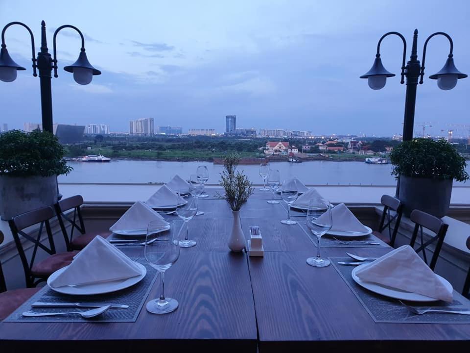 Riverside Hotel Saigon Ho Chi Minh City Exterior photo